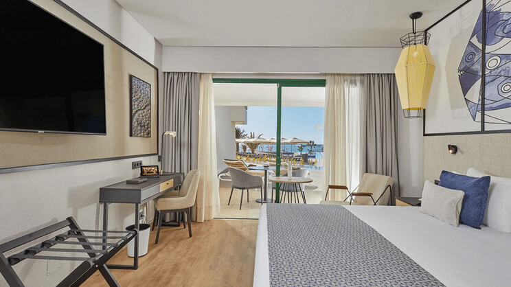 Preferred Club Double Swim Up Ocean View 